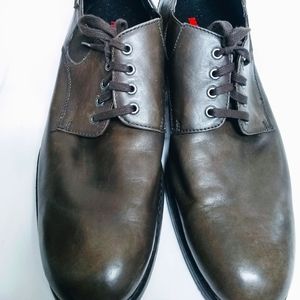 Genuine leather shoe brown, size 11